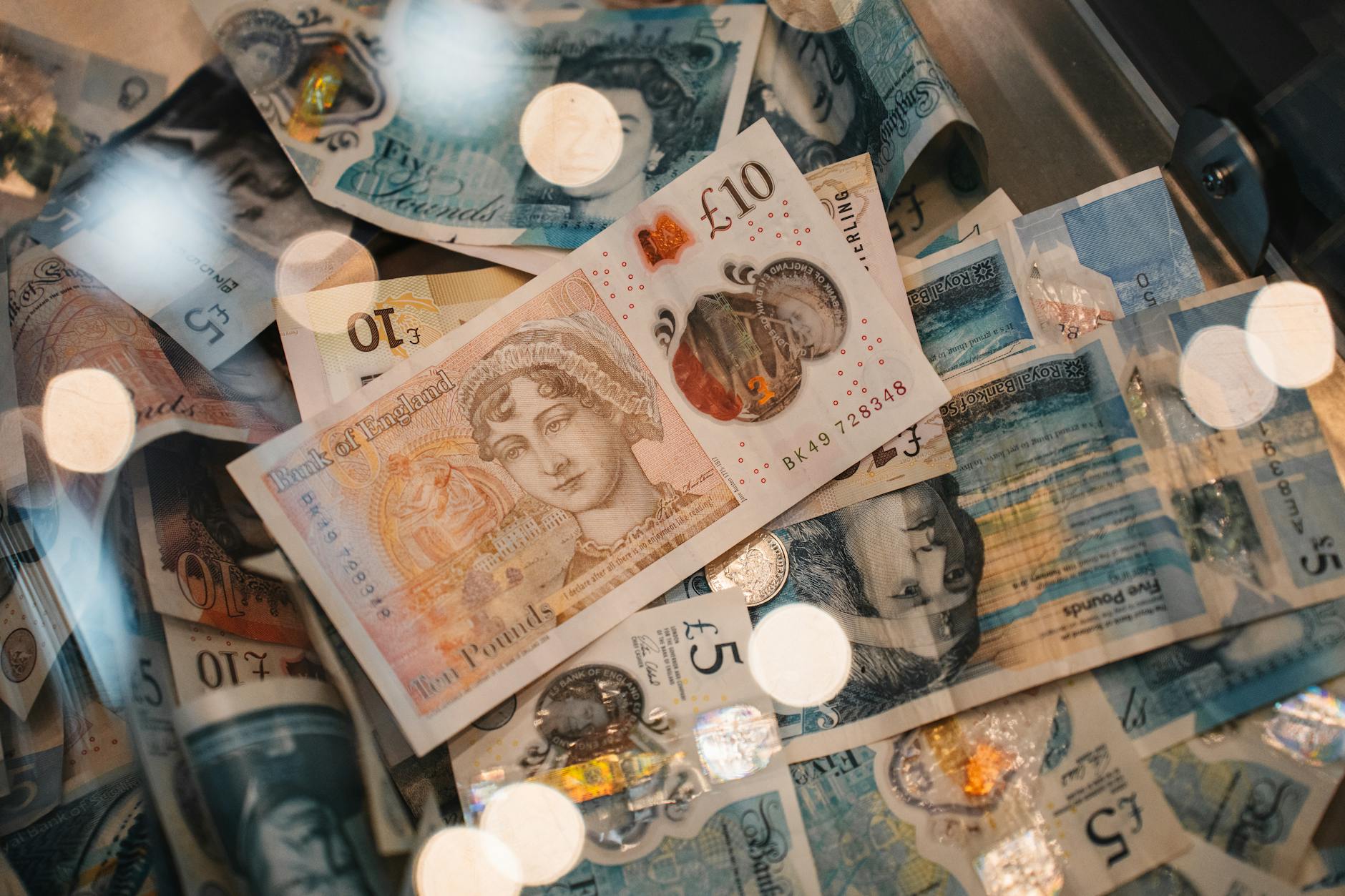 Free Walking Tours in Liverpool: Every Operator Compared (2026) 3 Tipping free walking tour guide Liverpool cash contribution