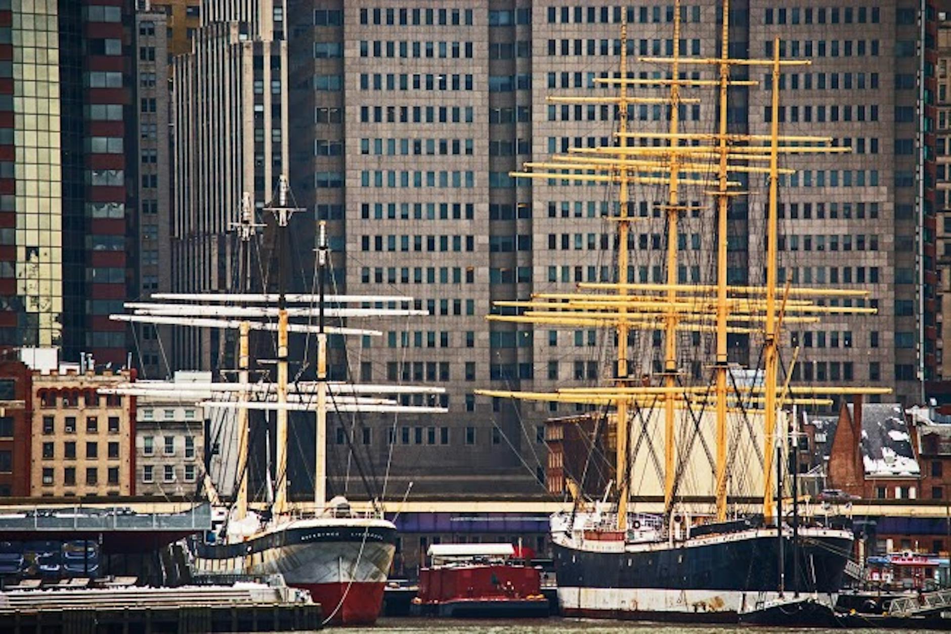 Historic Liverpool docks heritage - Liverpool maritime history overview