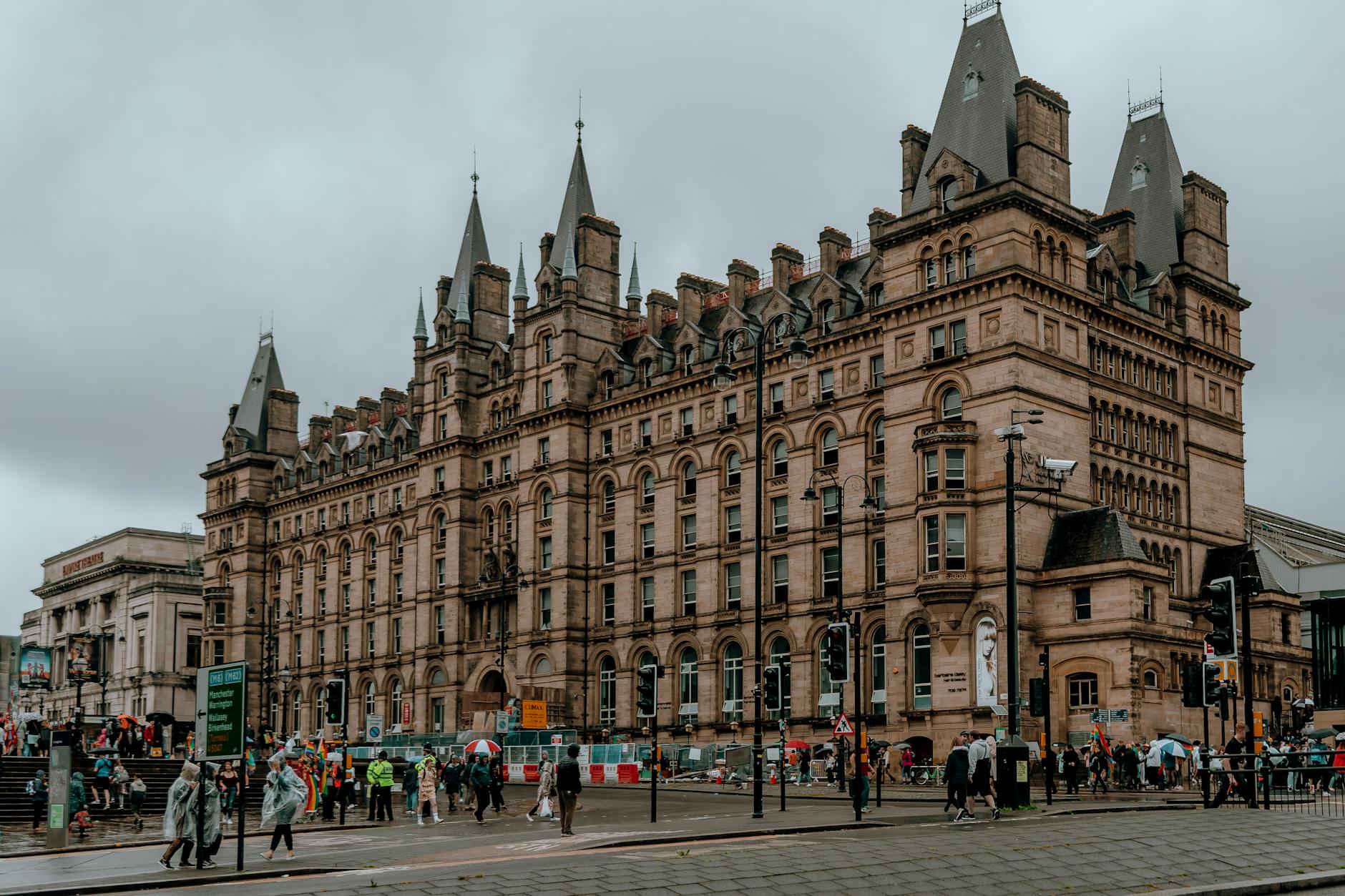 Best Hotels Liverpool City Centre: Ultimate 2026 Guide 1 Liverpool city centre hotels - guide to the best hotels Liverpool city centre
