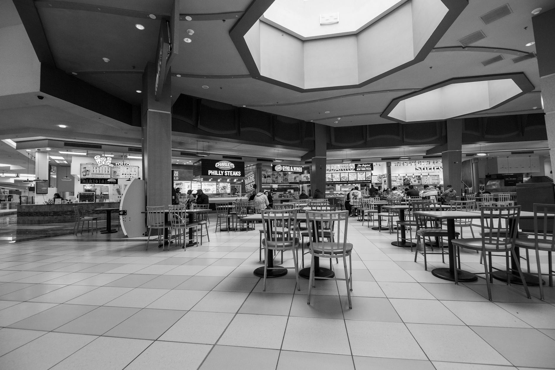 Liverpool Street Food Markets & Food Halls: 2026 Guide 3 Liverpool food hall communal seating with street food traders